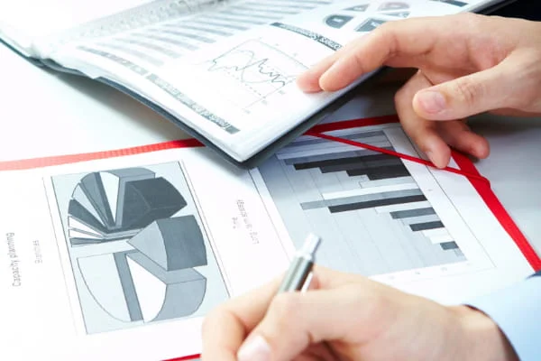 01-Governance-Advisory (1)